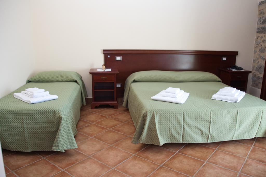 Agriturismo Valle Dell'Etna Roccella Valdemone Pokój zdjęcie